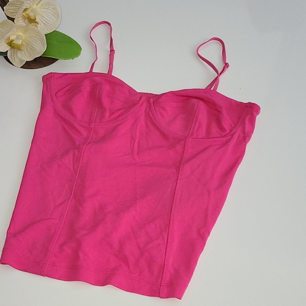 💥 Aritzia Talula Tank 💥